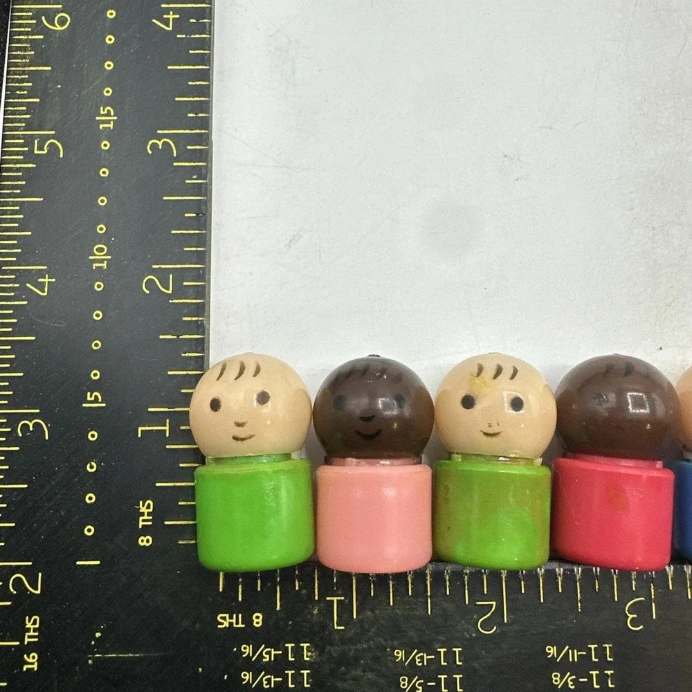 Tootsie Toy's 1967 & 1968?? Little People 6 Figures Vintage 1-1/4